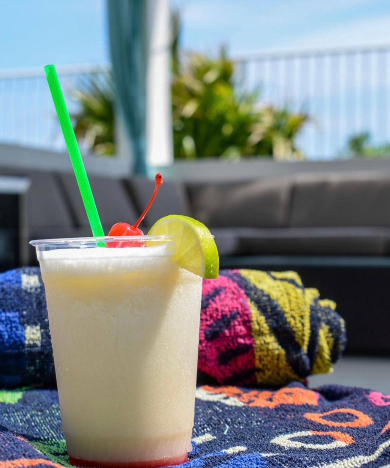 Tipsy Turtle Aparthotel Orange Beach Bagian luar foto